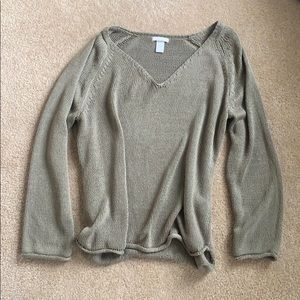 Long sleeve shirt/ sweater (hunter green color)
